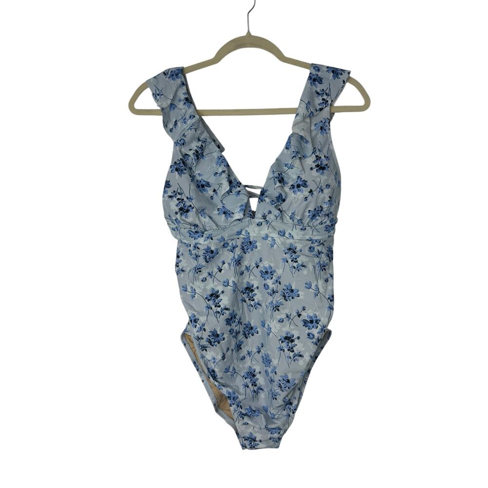 NWT A Pea in the Pod Ruffled Maternity Floral Swimsuit Light Blue Size M Cottage